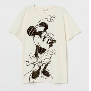 🎀H&M Minnie Mouse t-shirt